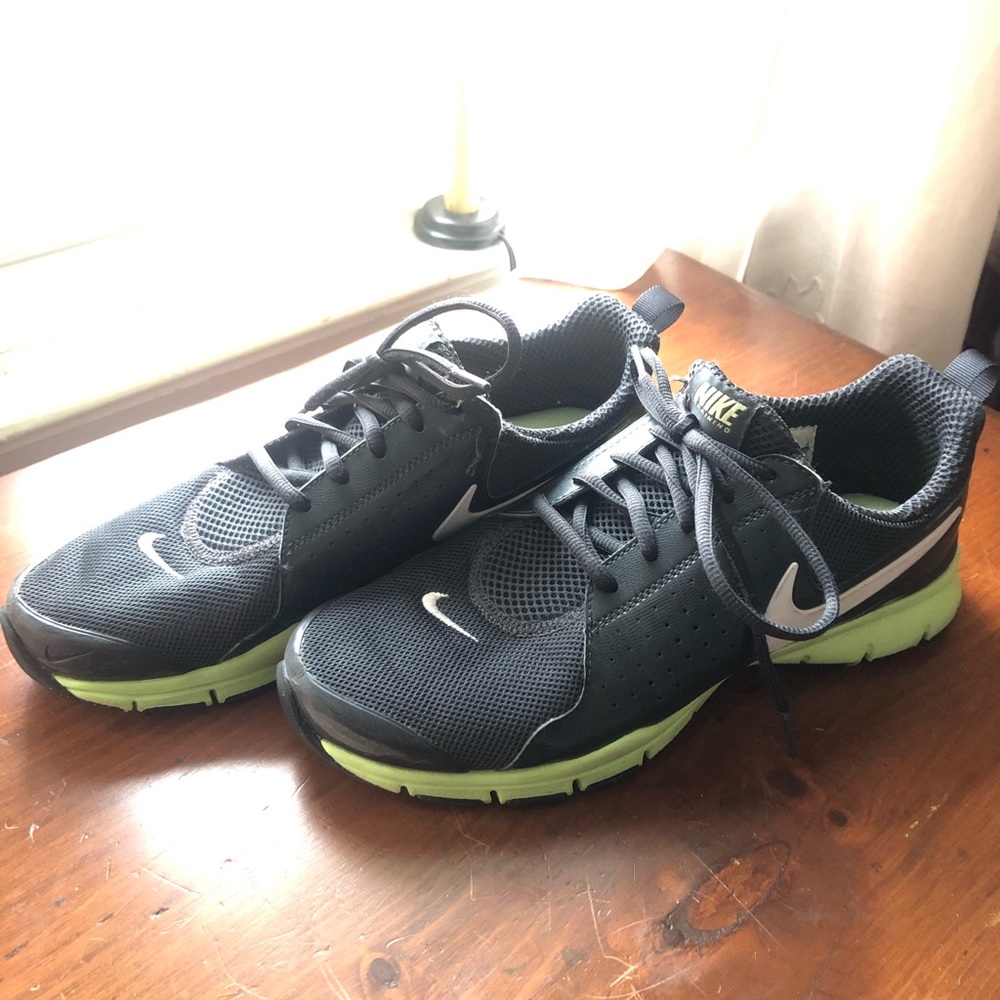 Nike Sneakers!